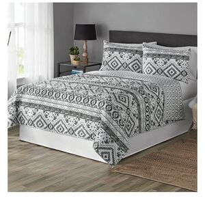 Mainstays Aztec Grey/White Tribal Polyester Quilt,Full/Queen,Reversible set 3pcs